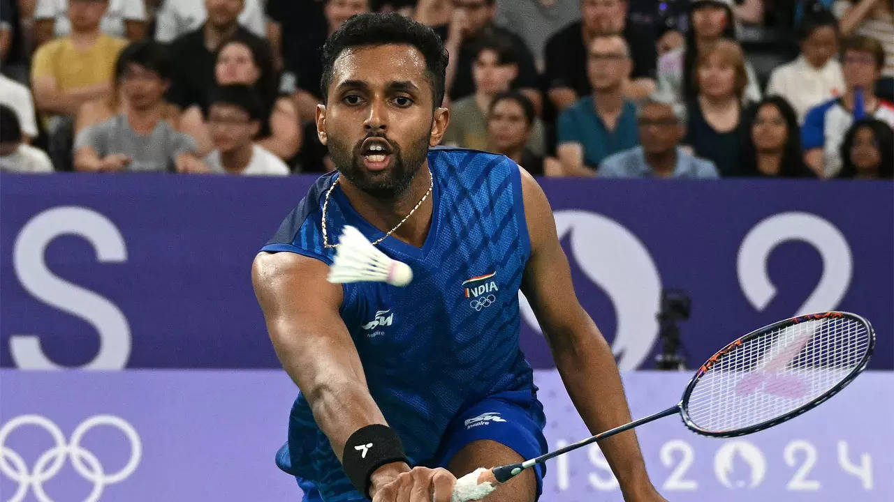 Prannoy sets up pre-quarters against Sen