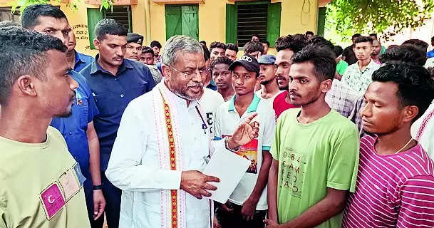 Babulal threatens statewide stir over Pakur college clash