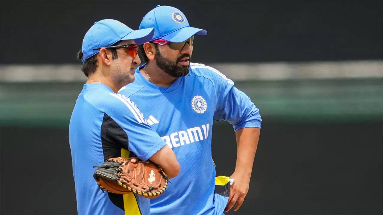 A tough call: Rohit on choosing between Pant and Rahul as wicketkeeper batter
