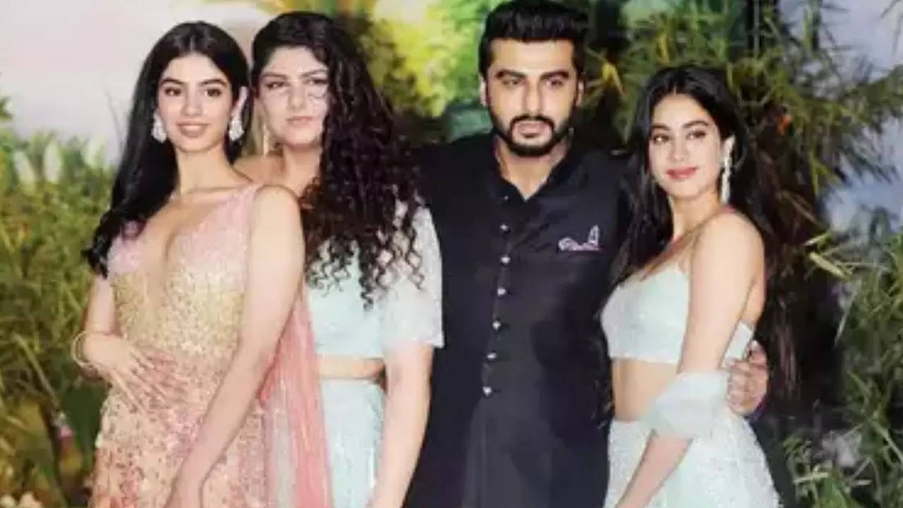 When Arjun Kapoor revealed his siblings Janhvi Kapoor, Khushi Kapoor and Anshula Kapoor never let him ‘boss’ them around | Hindi Movie News