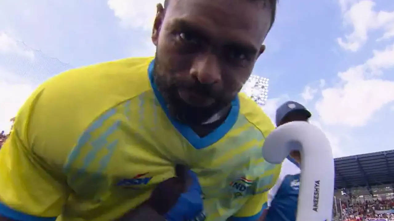 Watch: Saviour Sreejesh points out at wife's name on hockey stick