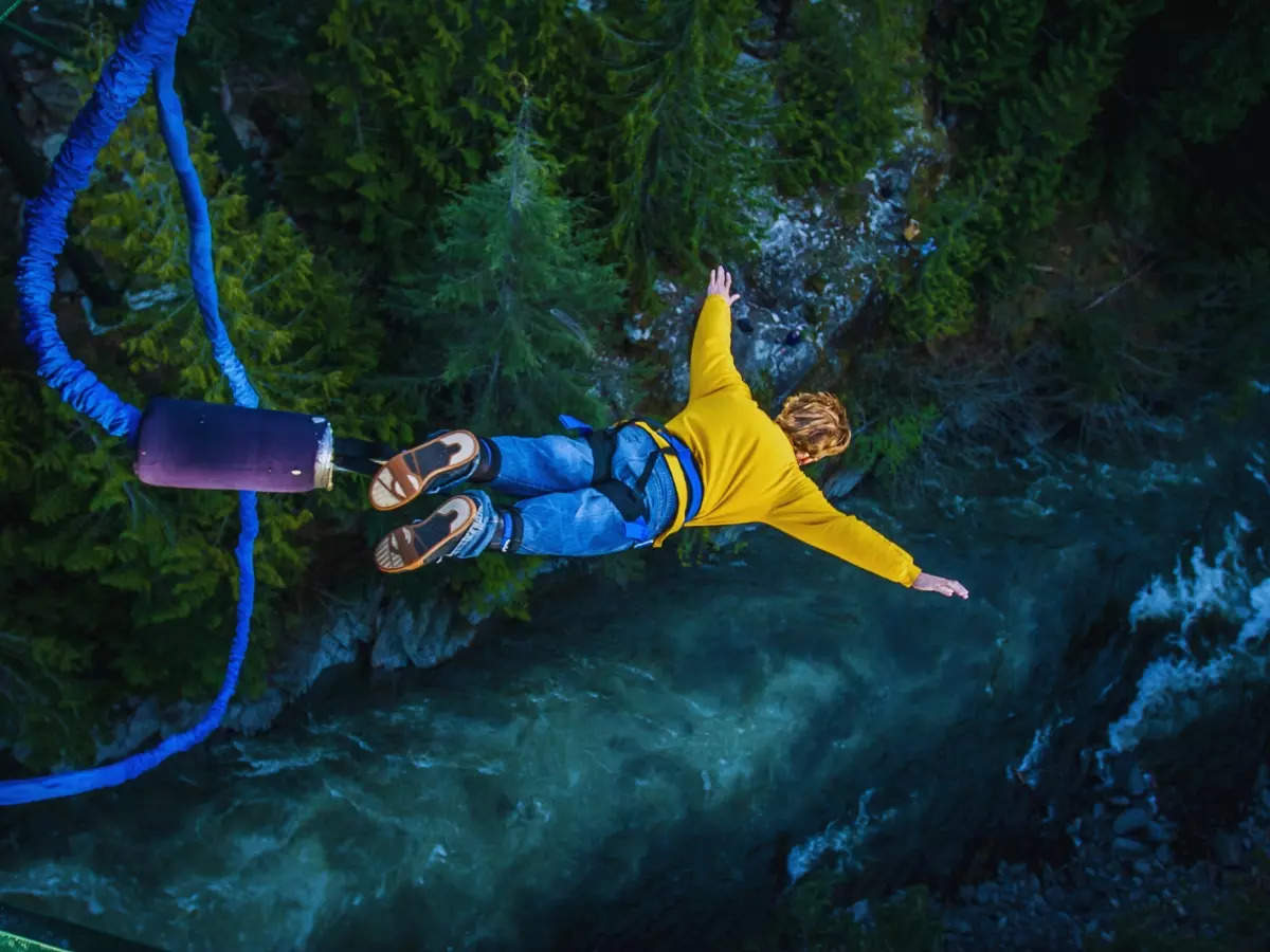 Safety first: 5 tips to keep in mind before bungee jumping