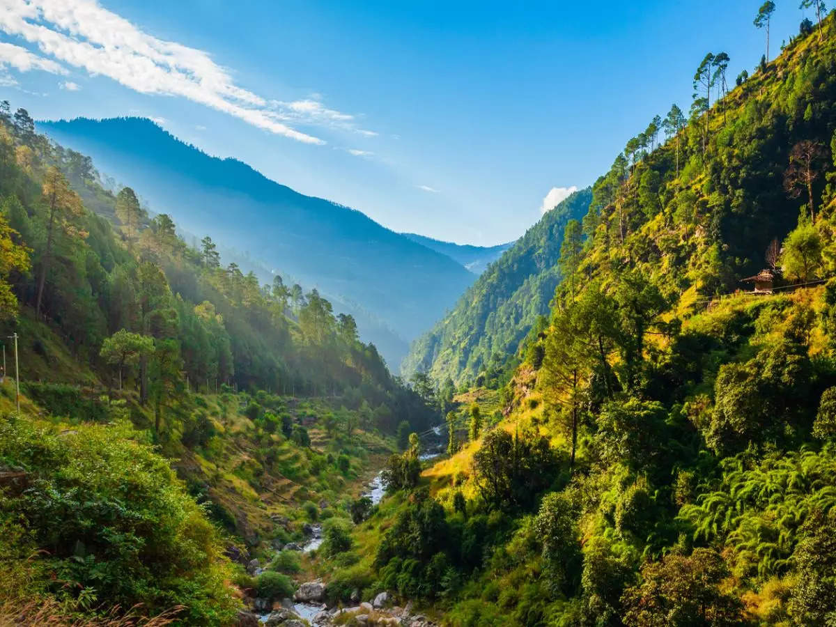 Himachal: Kullu-Manali highway partially opens for vehicular traffic after cloudburst