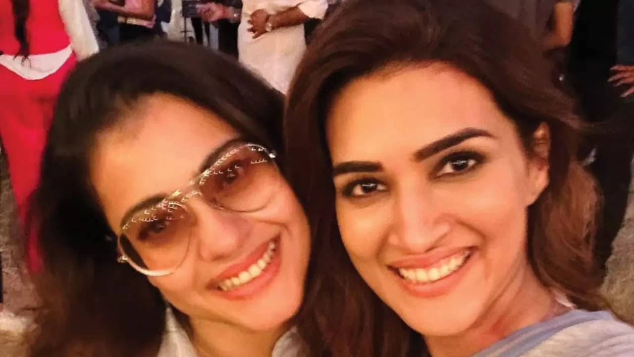 Kriti Sanon wishes Kajol on birthday with unseen pic from 'Do Patti' sets; calls co-star an 'Inspiration' | Hindi Movie News Filmymeet