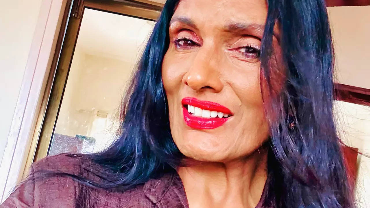 Anu Aggarwal says she wasn't seen as 'typical heroine material': 'I used to smoke openly with boys, didn't act coy' | Hindi Movie News Filmymeet