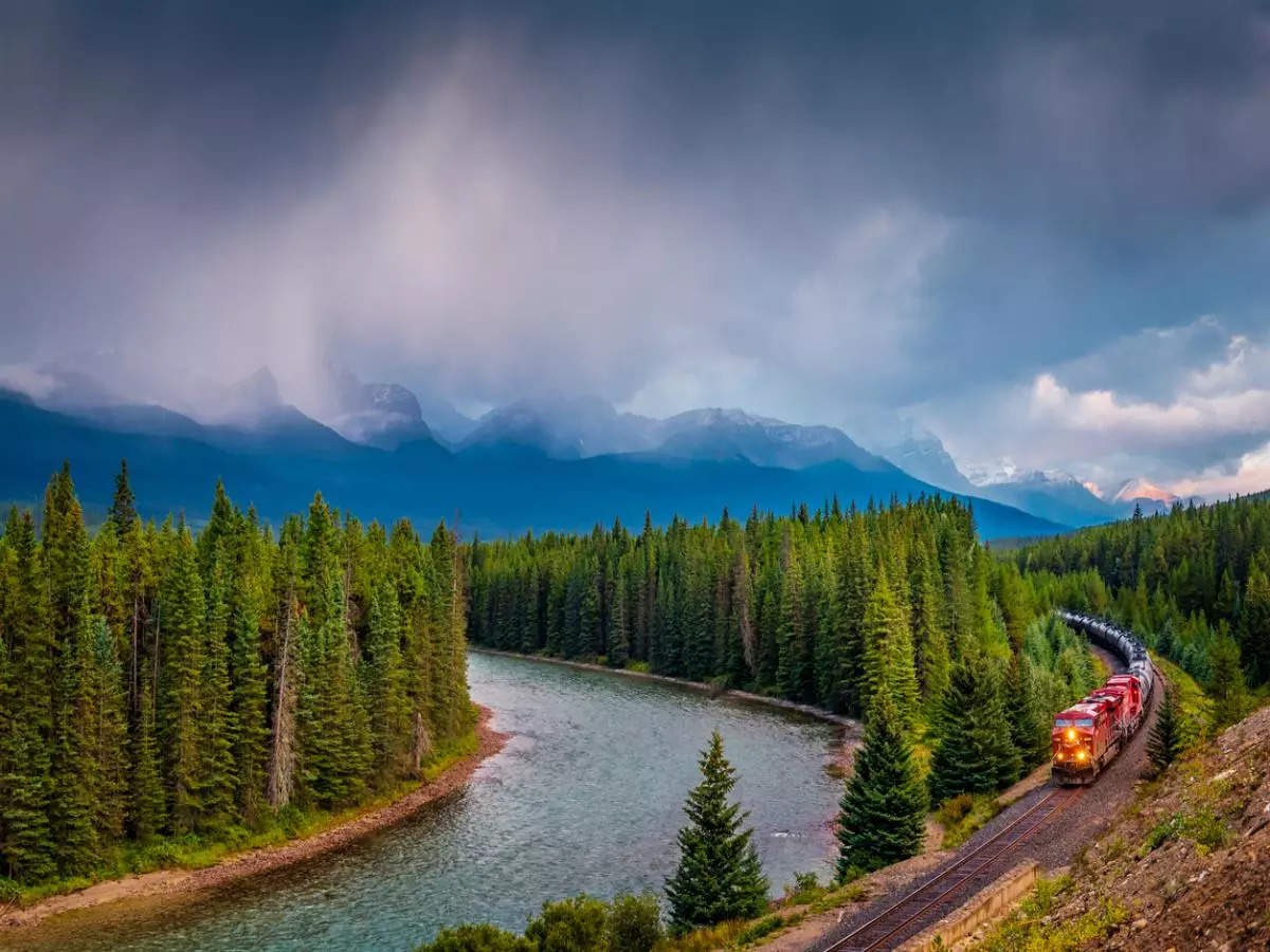 Most beautiful train rides through Canada’s countryside