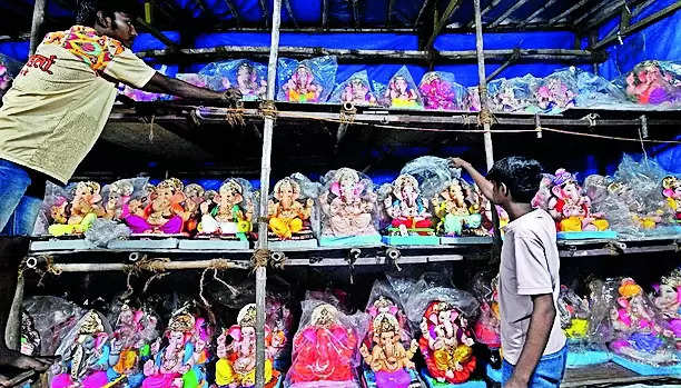 Ganpati mandals against BMC conditional nod plan