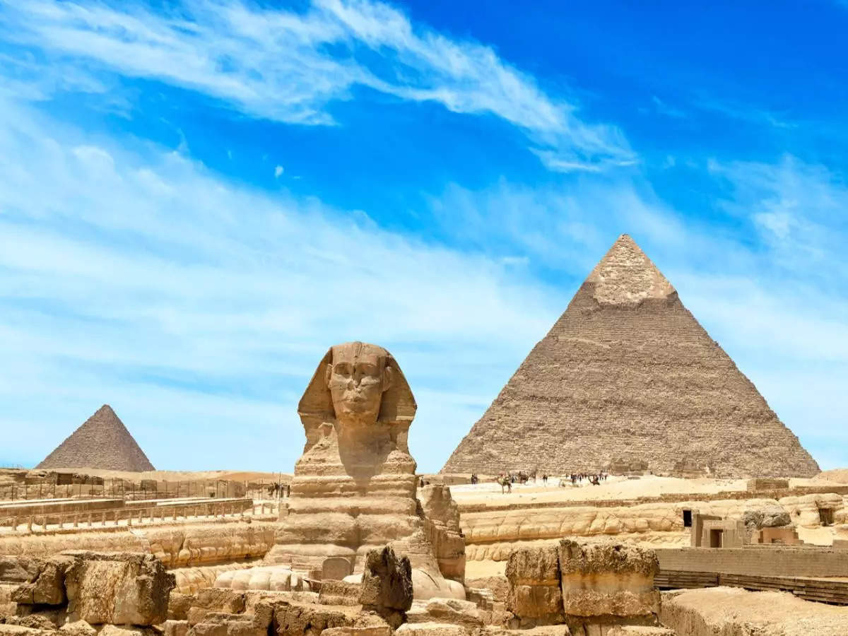 Are the Pyramids of Giza visible from space?