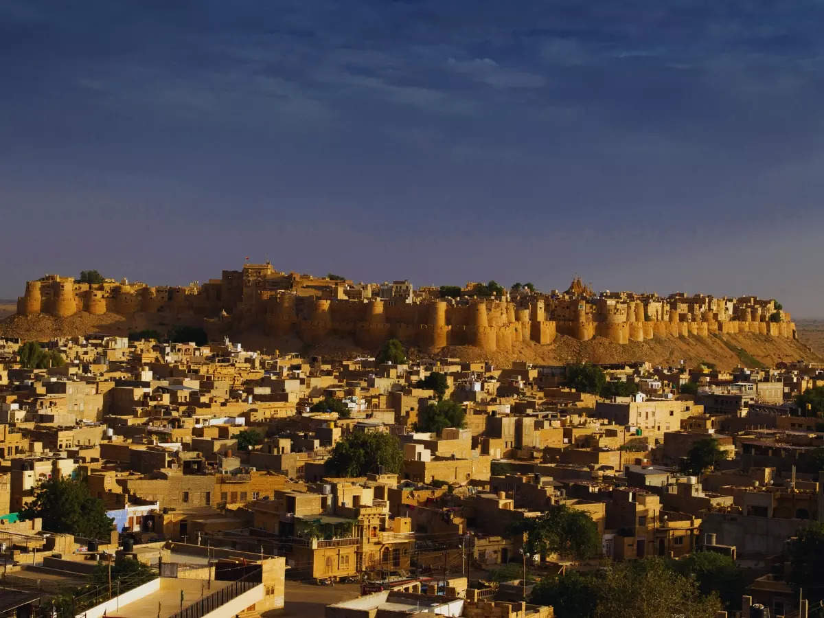 What’s causing the walls of the iconic Jaisalmer Fort to crumble?