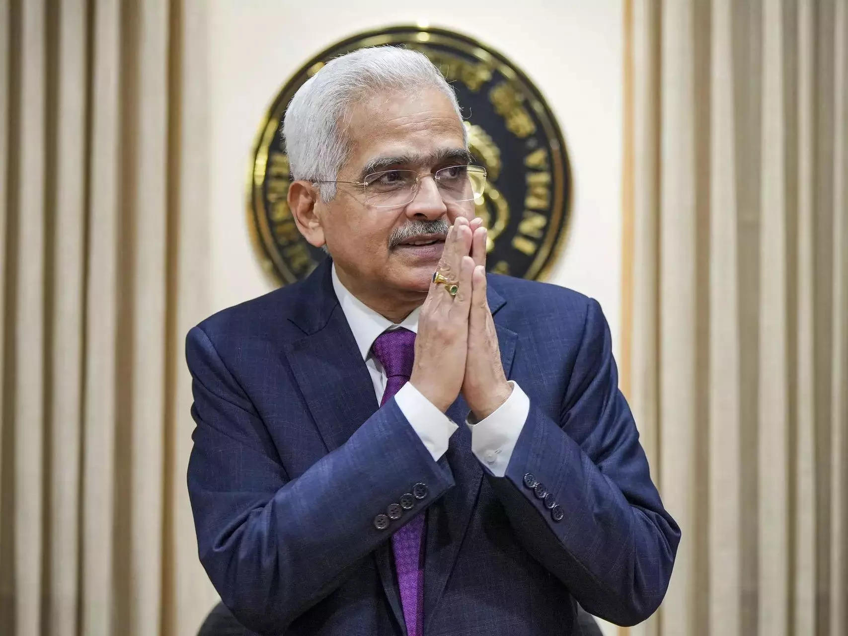 RBI governor cautions against gold, home loan top-ups