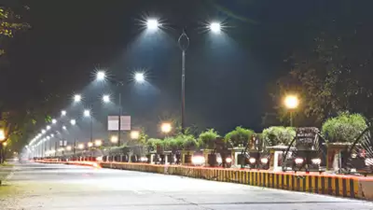 Streetlights soon on key SPR links in new Gurgaon sectors