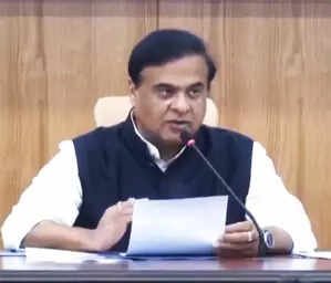 msid 112396170,imgsize 6532 असम के मुख्यमंत्री ने बाल विवाह से निपटने के लिए छात्राओं के लिए वित्तीय सहायता योजना शुरू की