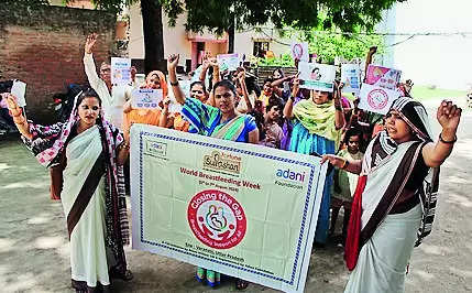 Slum-dwellers sensitizedabout breastfeeding benefits in Varanasi