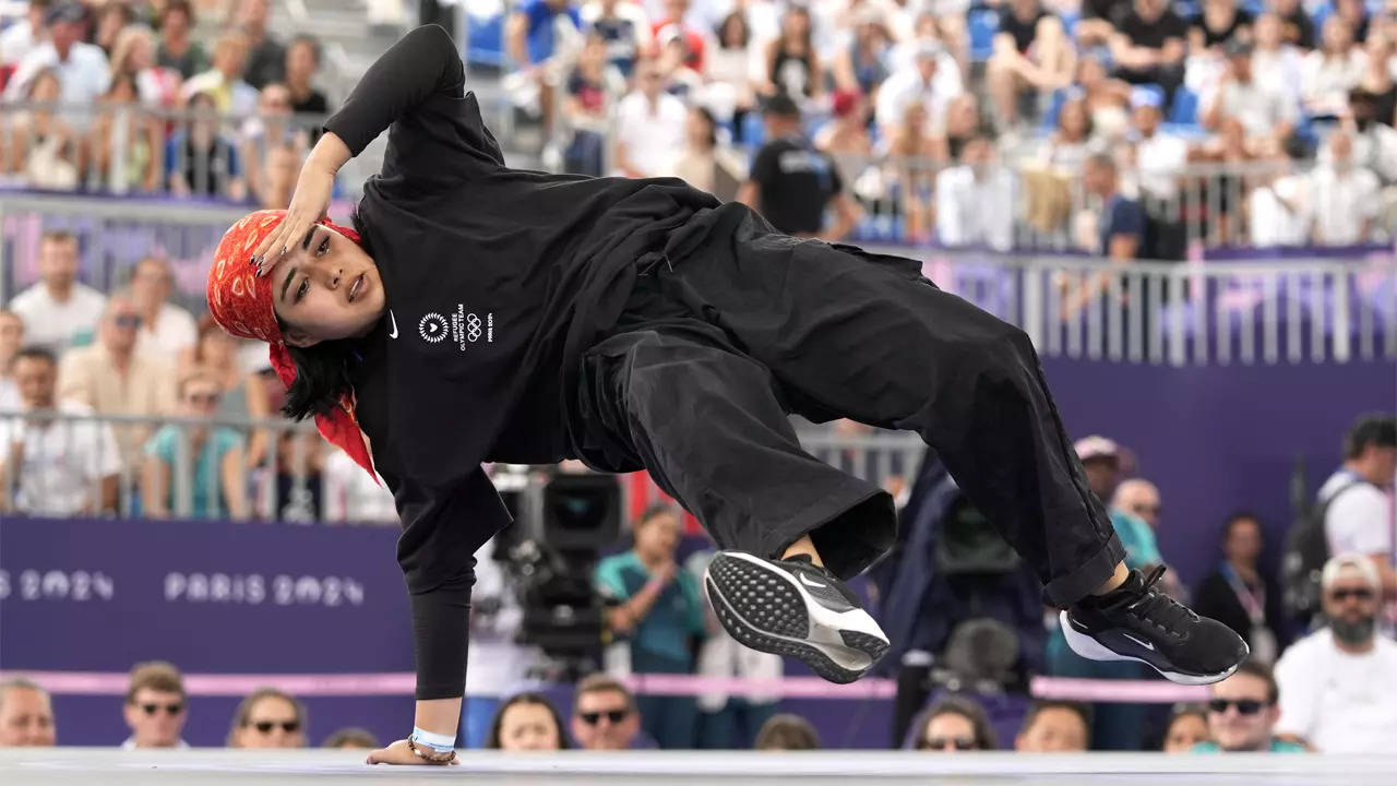 Afghan B-Girl Manizha Talash disqualified for political slogan