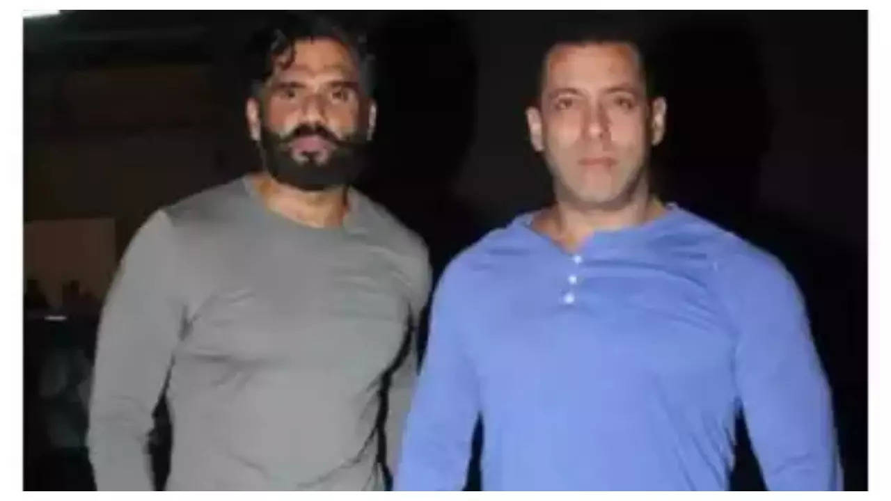 Suniel revealed Salman was the only friend at his wedding