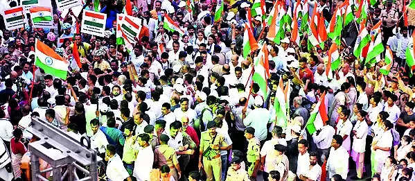 Tiranga Yatra held with fanfare in city