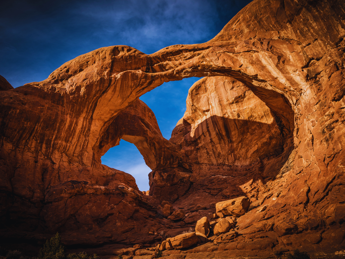 Utah's iconic ‘Double Arch’ collapses; visitors mourn the loss