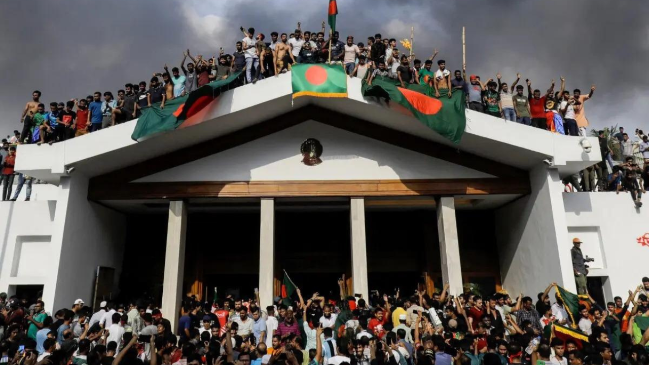 Bangladesh student protesters plan new party to cement their revolution