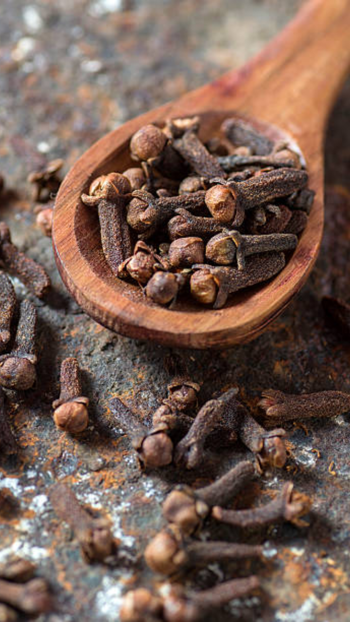 ​Soaking cloves in water unlocks THESE 10 properties of the spice​