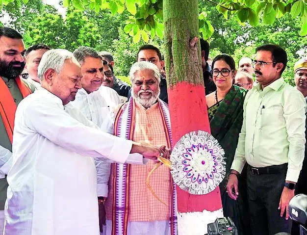 Rakshabandhan celebrated with traditional fervour