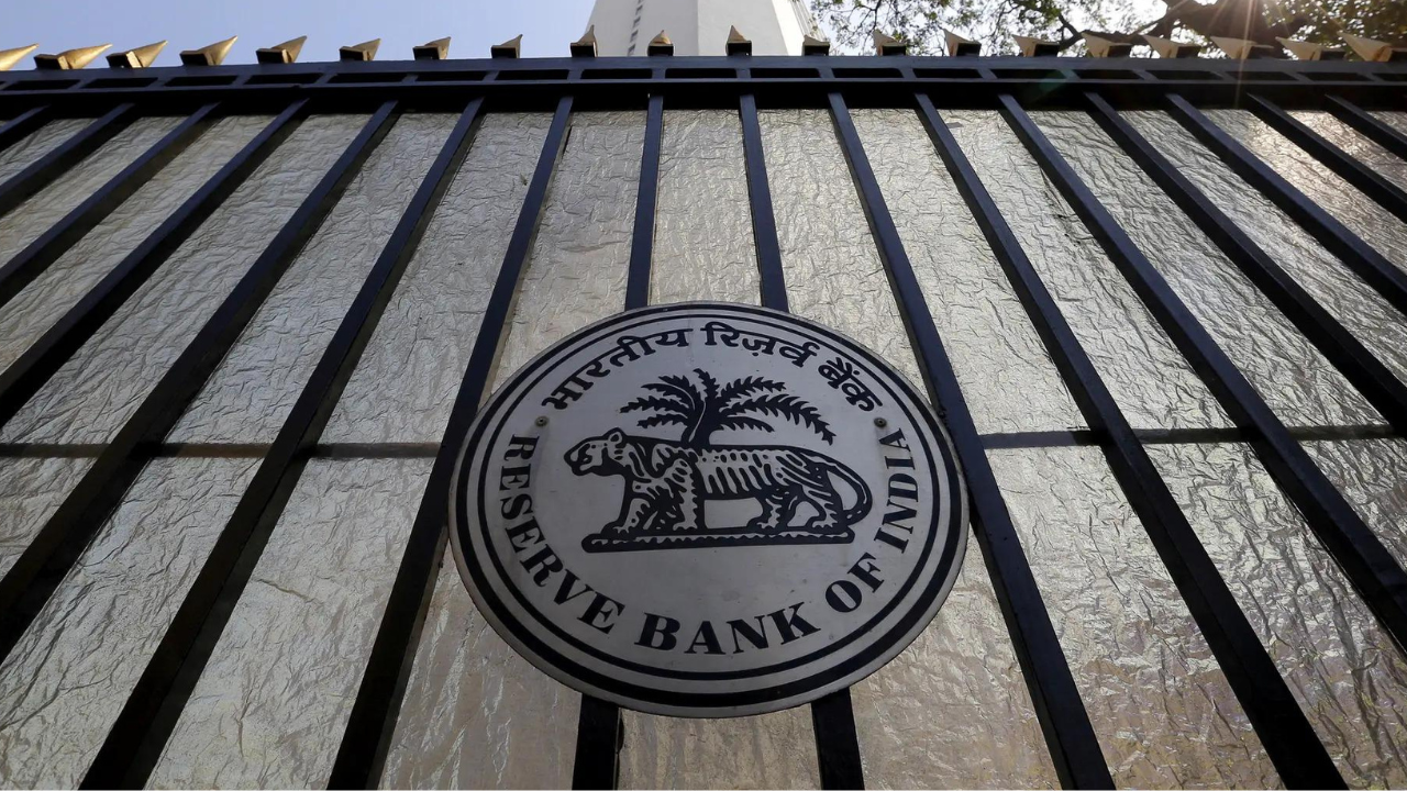 The Headlines – Did RBI’s policy shield you from high inflation?