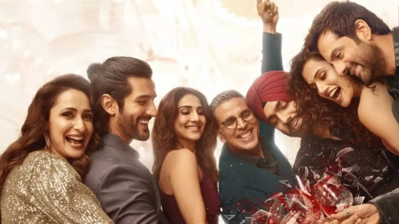 'Khel Khel Mein' box office collection day 5: The Akshay Kumar, Taapsee Pannu starrer doesn't benefit from Raksha Bandhan holiday, sees a drop from Sunday | Hindi Movie News Filmymeet