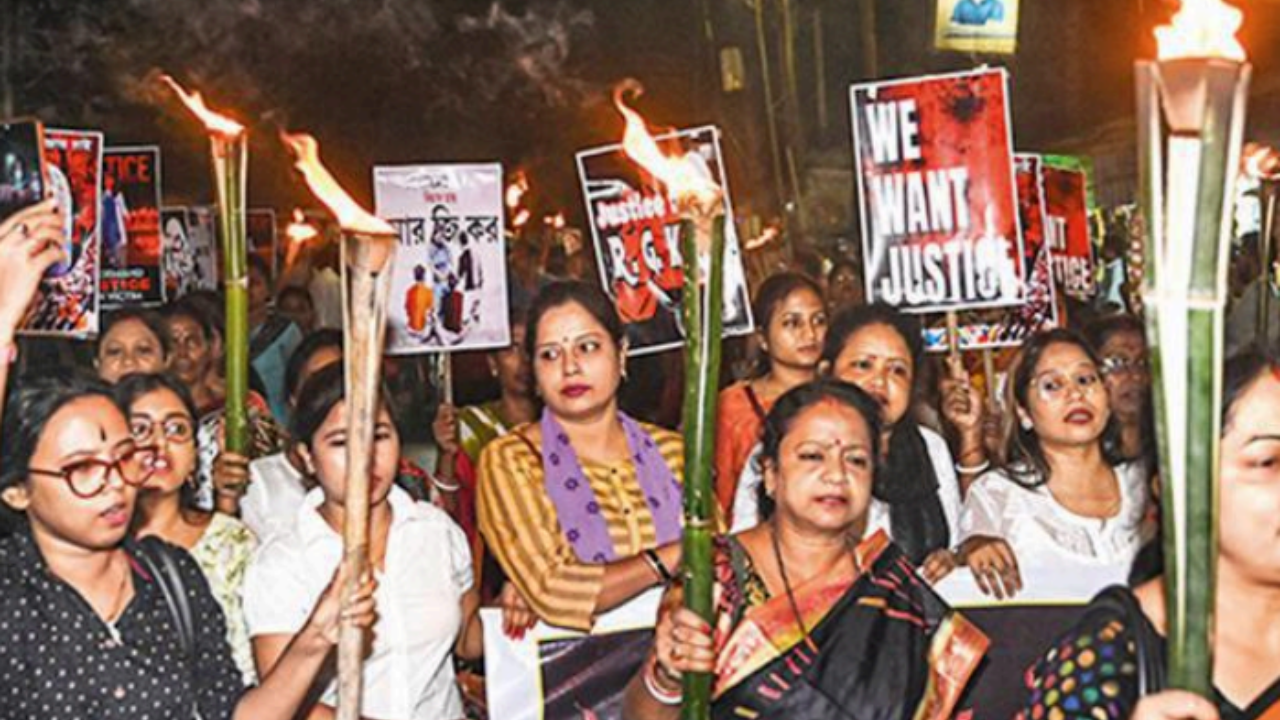 Kolkata horror: Parents cried murder at 3pm but FIR lodged only at 11.45pm. Why the delay?