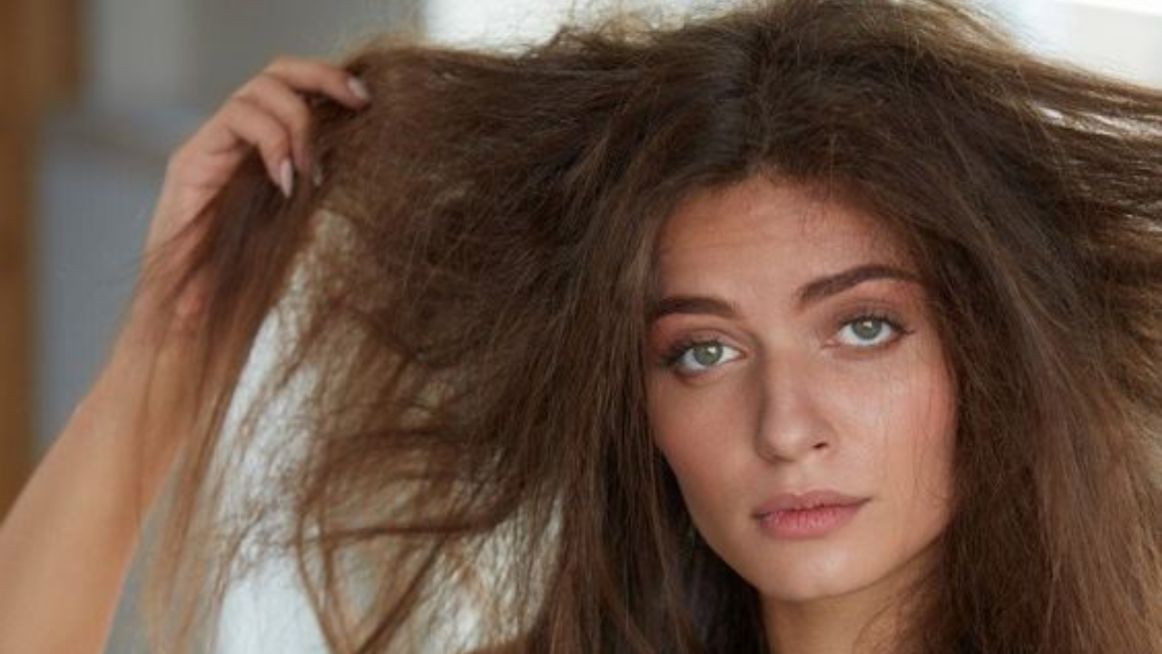 Tips to take care of frizzy hair