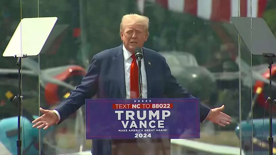 Trump suddenly stops North Carolina rally mid-speech and asks for 'a doctor, please!'