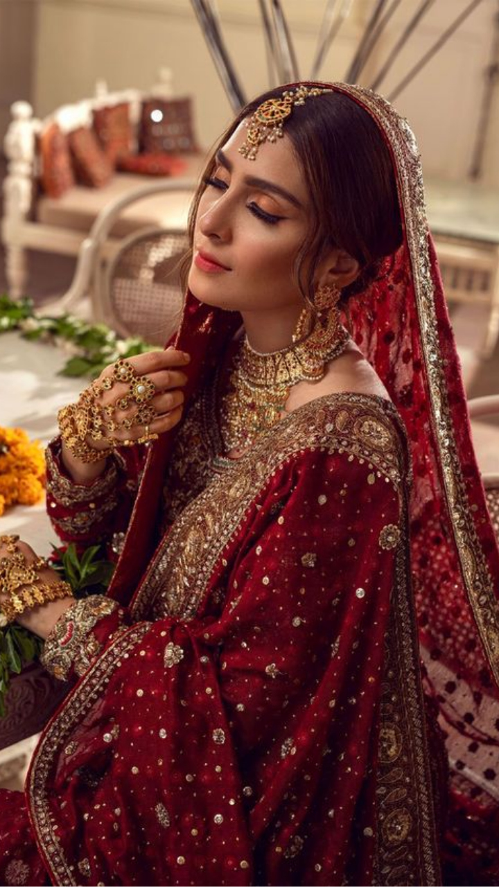 10 lehengas that will appeal to Pakistani brides