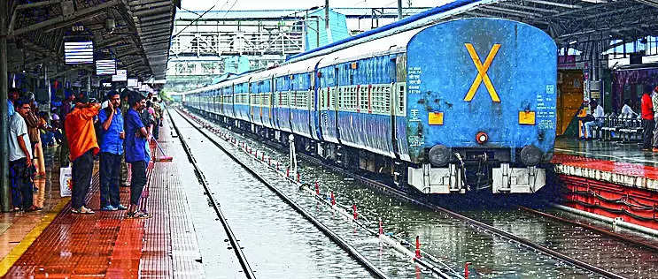 Rlys bolsters steps to combat monsoon signal failures