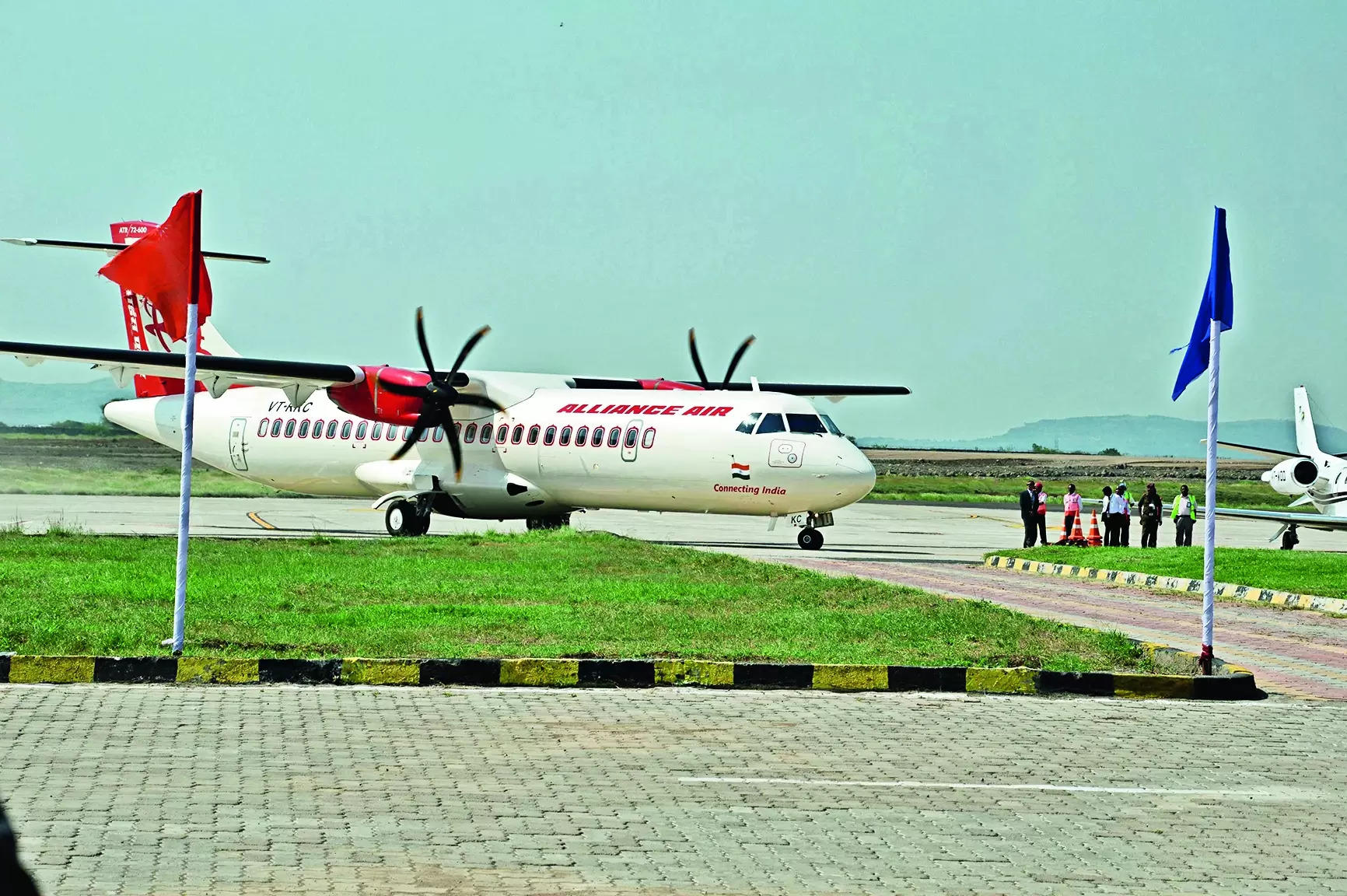 Re-carpeting of runway begins at Shirdi airport