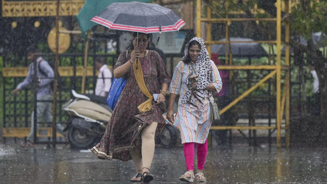 Mumbai and surrounding areas on high alert as IMD predicts heavy rainfall