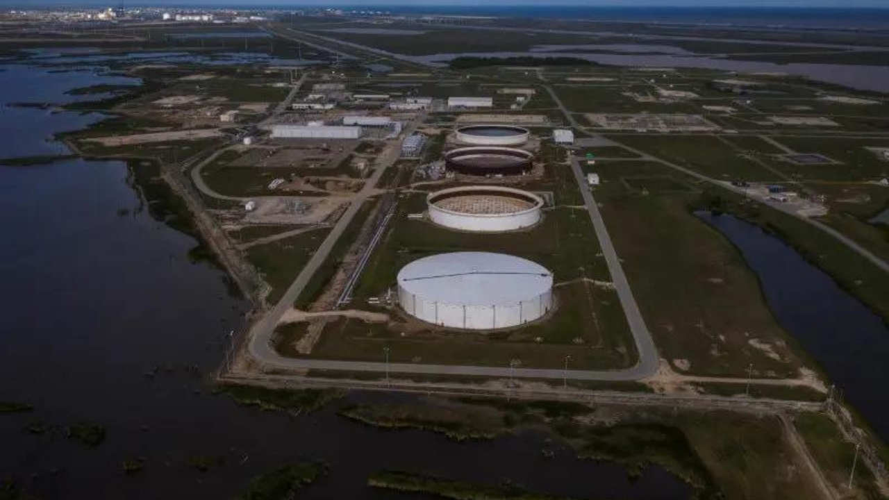 US buys nearly 2.5 million barrels of oil for Strategic Petroleum Reserve