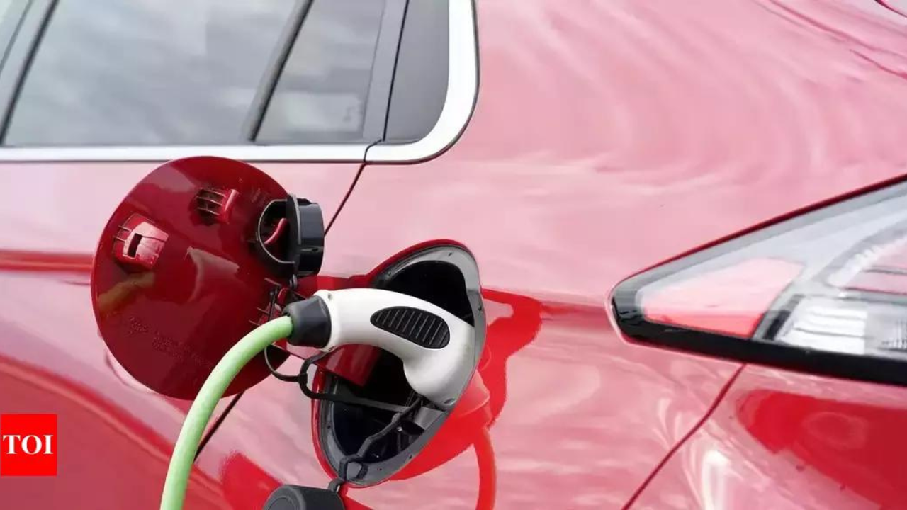 The Headlines – Government’s schemes boost domestic electric vehicle manufacturing