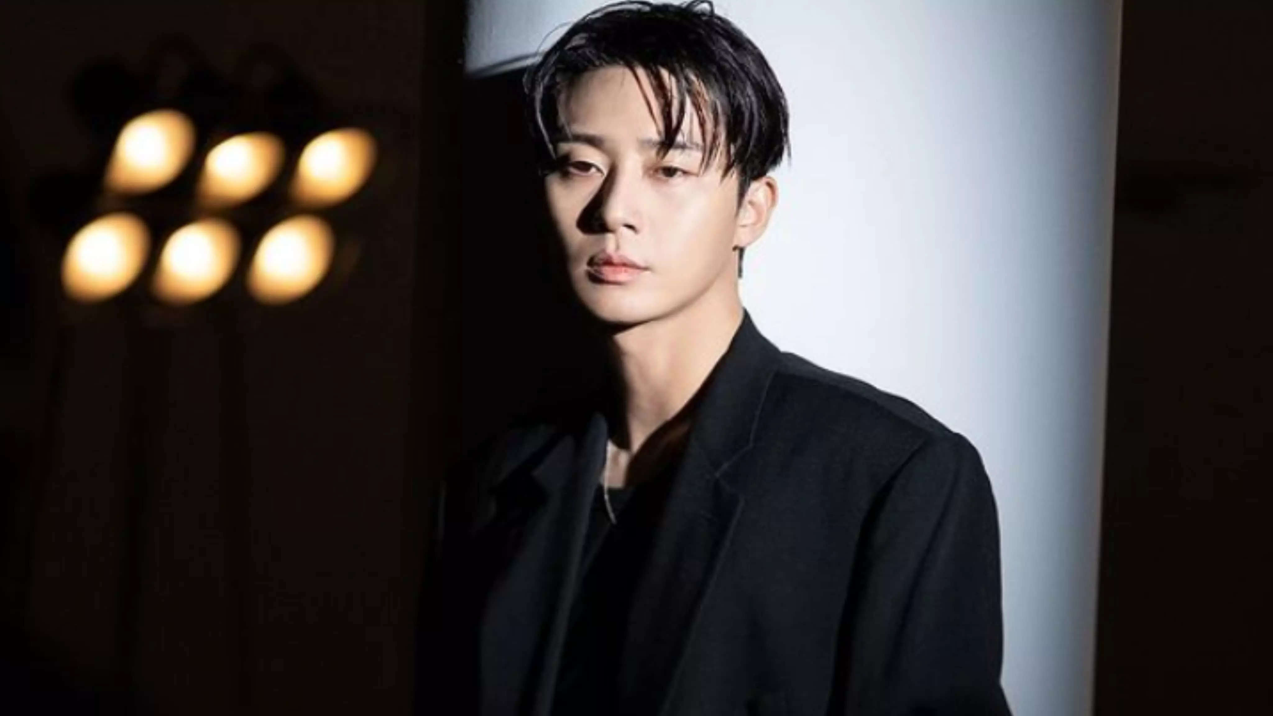 Park Seo Joon shares BTS from Tokyo