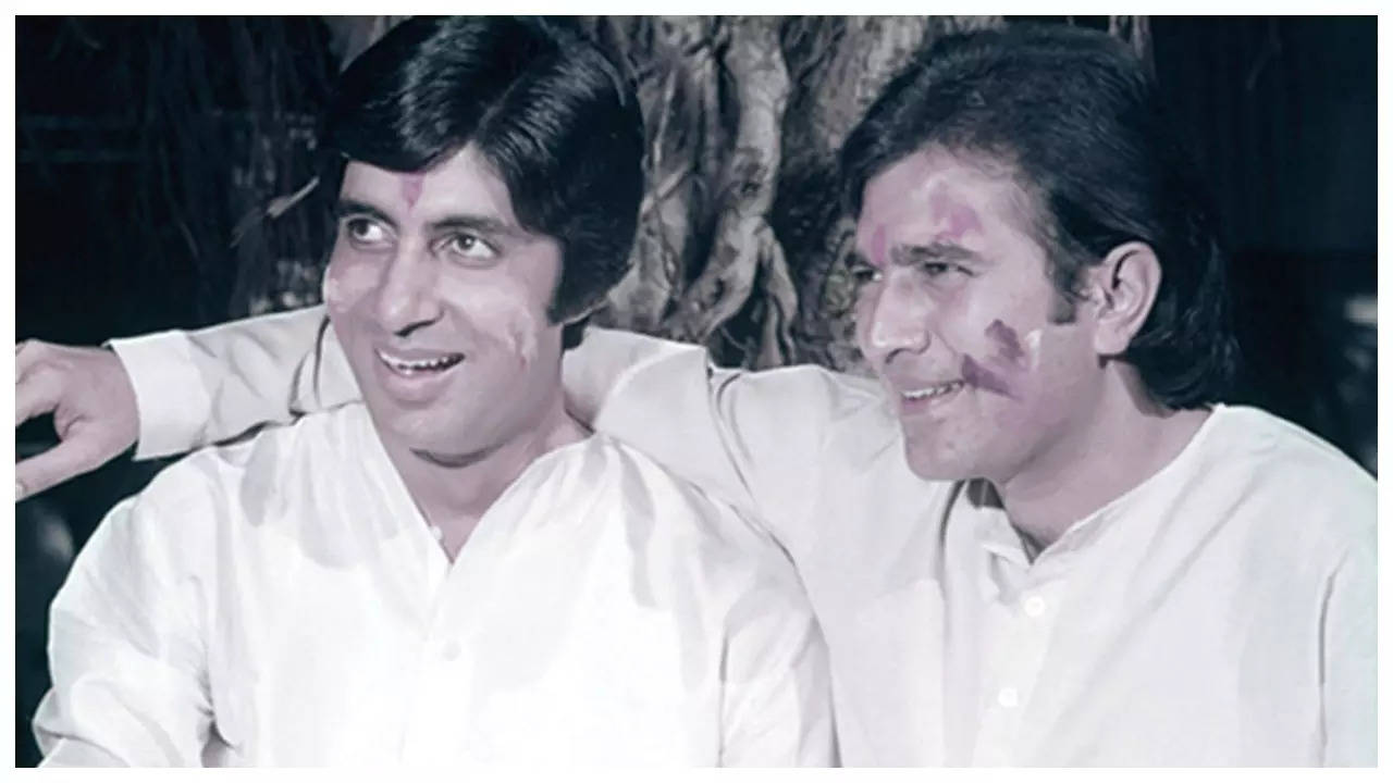 When Rajesh Khanna asked Amitabh Bachchan if he 'carries violence home' | Hindi Movie News Filmymeet