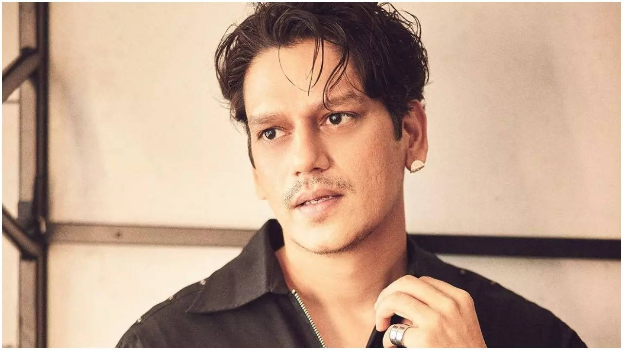 Vijay Varma reveals challenges of filming 'IC-814: The Kandahar Hijack' Filmymeet