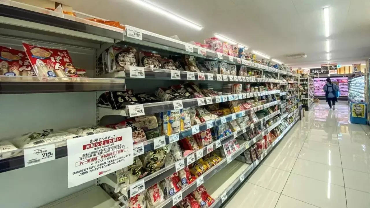 Find empty shelves of rice in Japan's supermarkets. What are the causes behind this