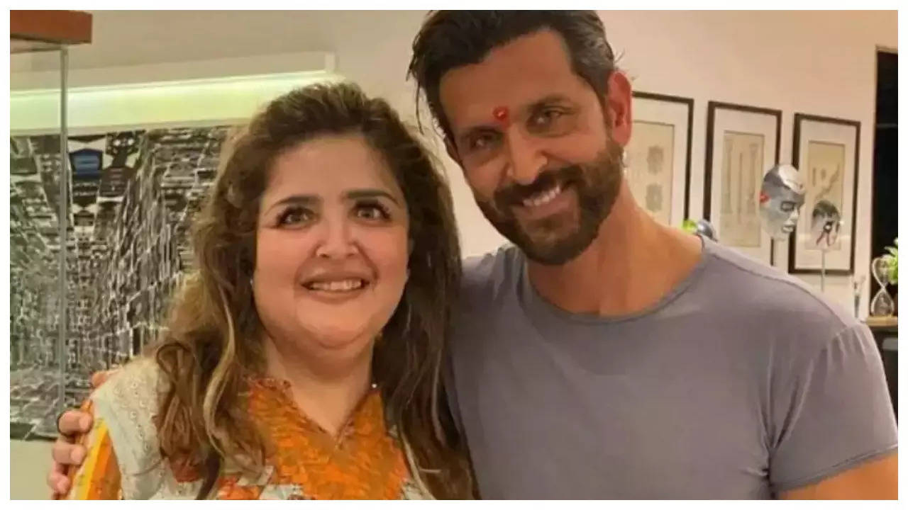 Hrithik Roshan's sister Sunaina talks about drawing inspiration from him amid rare cancer, brain tuberculosis diagnosis: 'I have seen his dedication...' | Filmymeet