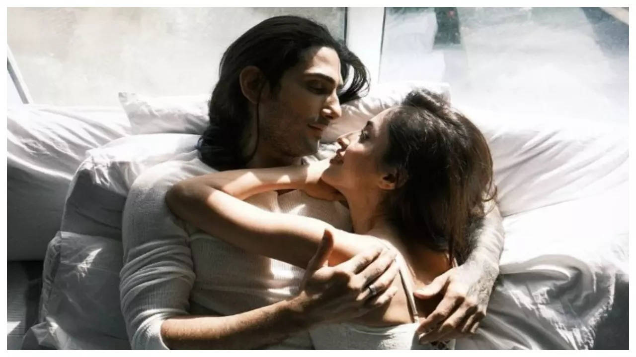 Prateik Babbar shares loved-up photos with fiance Priya Banerjee: 'Cannot wait to do forever with you…' | Filmymeet