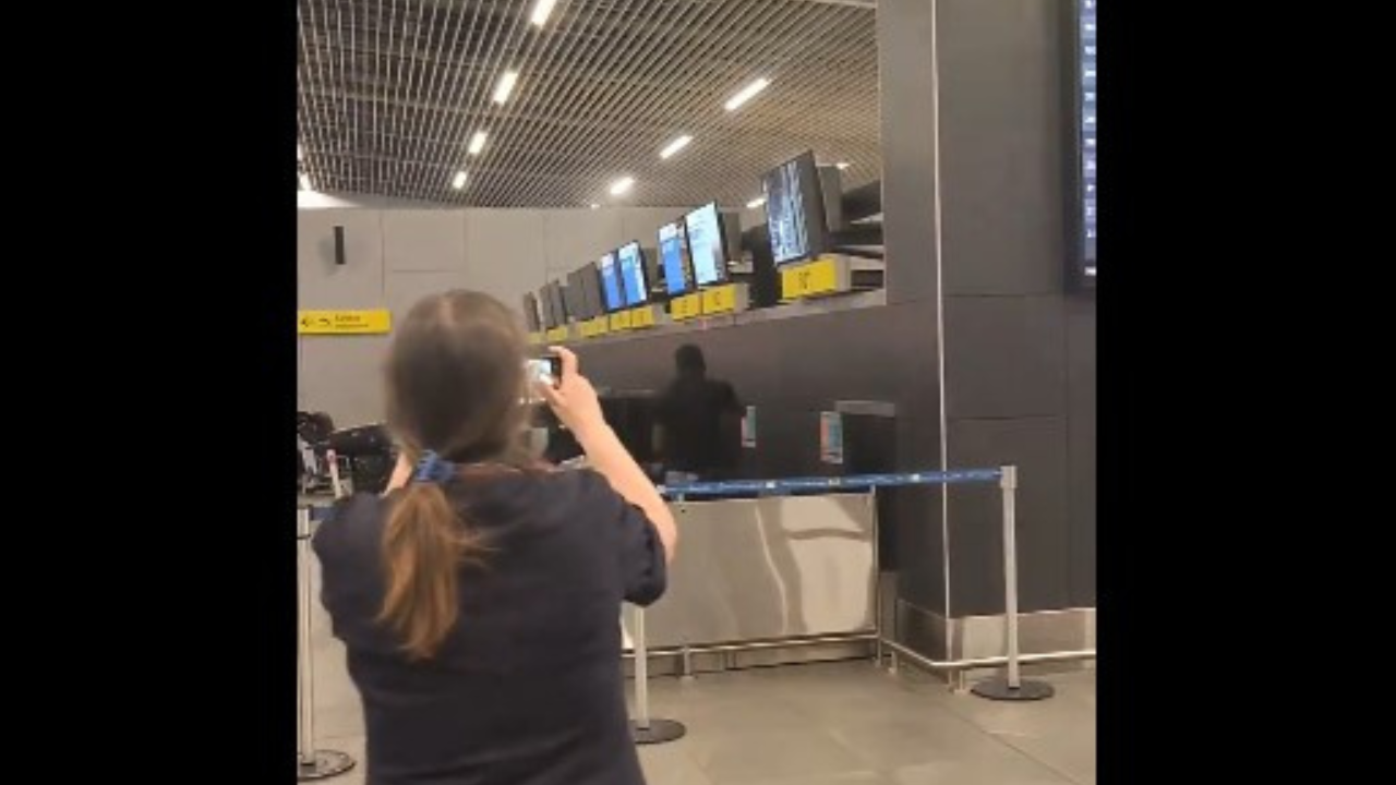 Enraged passenger smashes computers at airport. He was sold fake American Airlines ticket