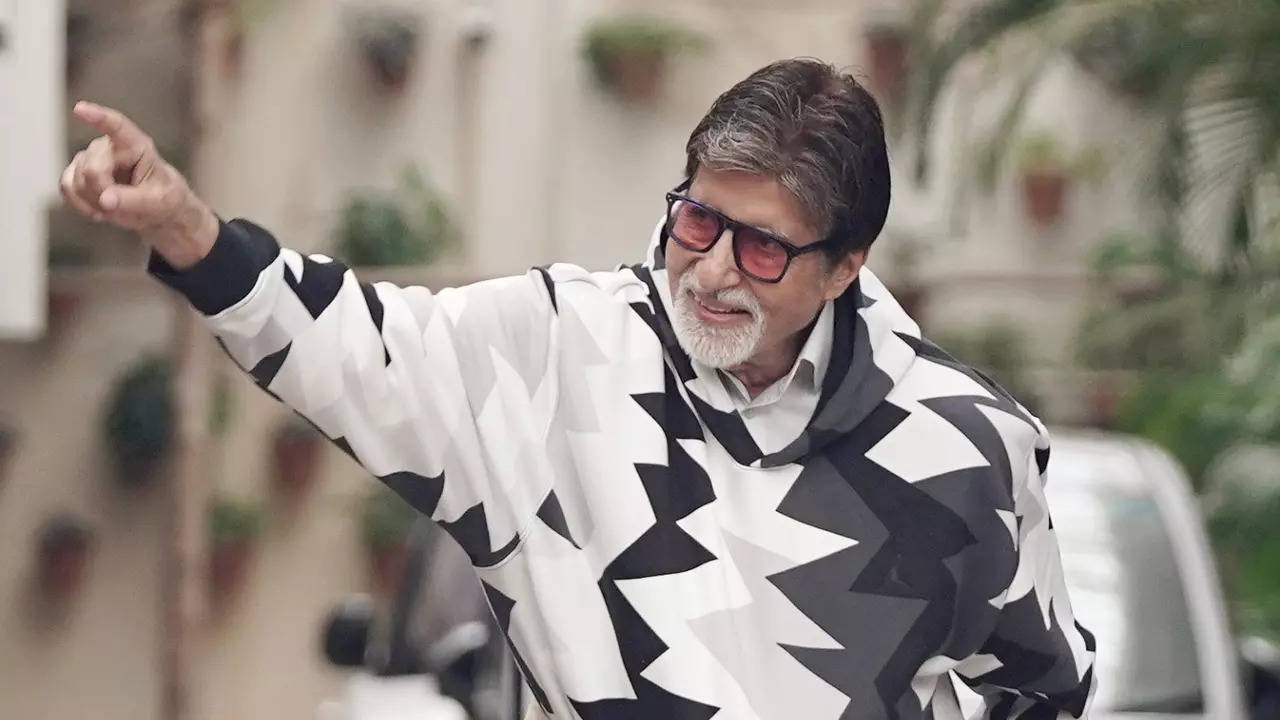 Amitabh Bachchan reacts to the re-release of old movies in theatres, post the special screening of 'Sholay' in Mumbai: 'Who knows whether the old was gold or...' Filmymeet