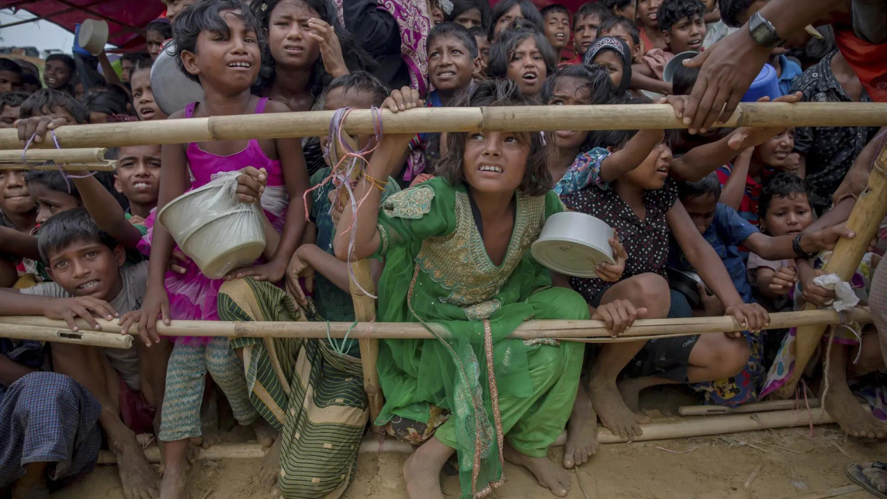 Thousands of Rohingya flee to Bangladesh from violence in Myanmar, official says