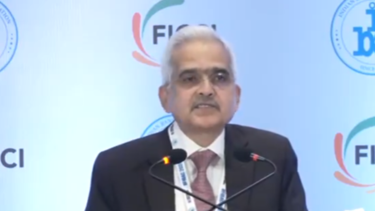 Rural demand and private consumption picked up, India on sustainable growth path: Shaktikanta Das