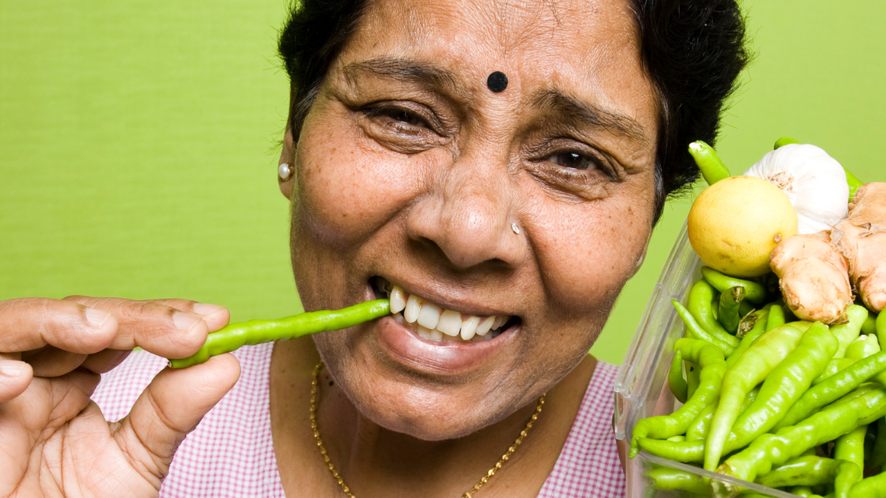 5 health benefits of eating green chillies with your meals