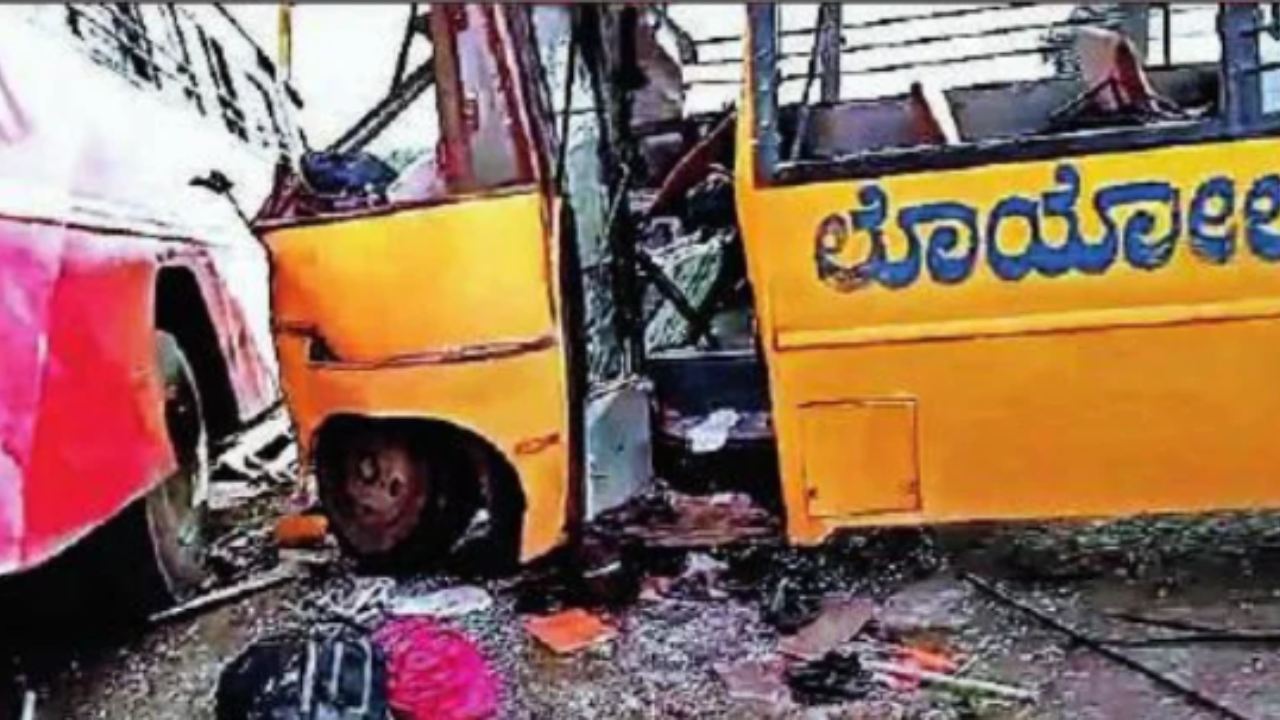 2 students die, 40 injured as bus rams school bus in Raichur dist