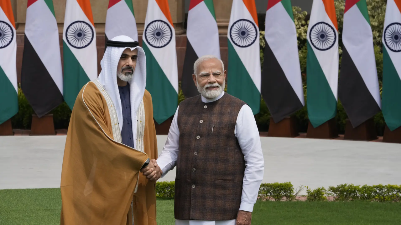 Pacts on N-plant, LNG as Modi hosts Abu Dhabi crown prince on 1st visit