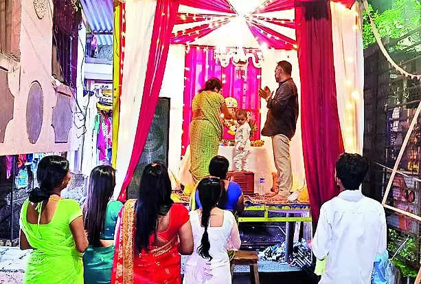 Sex workers helm festival with dignity, pride in Budhwar Peth