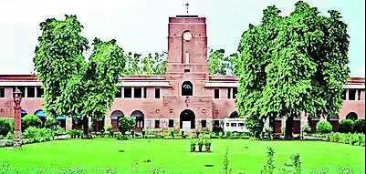 Delhi High Court Allows Seven Students to Attend St. Stephen's College Amid Admission Dispute
